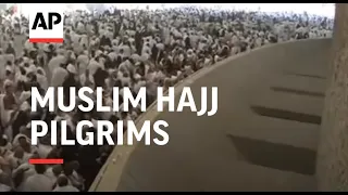 Muslim hajj pilgrims perform devil stoning ritual