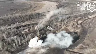 ⚡️Українські дрони "смажать" вагнерівців під Бахмутом / відео з фронту, останні новини | Новини.LIVE