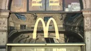 McDonald's in Galleria Vittorio Emanuele a Milano chiude - pt.1