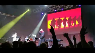 Noize MC & Монеточка - Люди с автоматами (live @ Progresja, Warsaw, 21.04.2022)