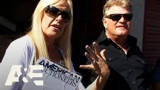 Storage Wars: Dan and Laura's Auctioneer Battle (Season 6, Episode 7) | A&E