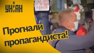 В Беларуси на люди на акции протеста прогнали оператора государственного канала