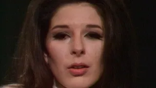 Bobbie Gentry "I Wonder As I Wander" on The Ed Sullivan Show