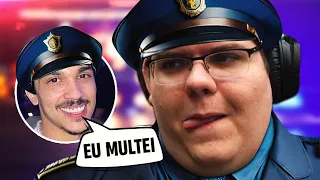 O POLICIAL CHICO MOEDAS