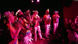 Mr Wilson's Second Liners - Hey Boy Hey Girl (The Chemical Brothers) Matt & Phreds