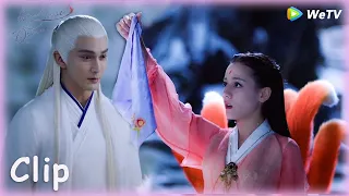 Feng Jiu accidentally exposed her nine tails and Dijun fell in love at first sight