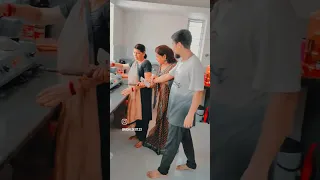 मैं आज से खाना नहीं बनाऊंगी#viral#funny#youtubeshorts#shorts#dance#song#shortsfeed#saasbahu