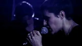 Savages - I Am Here (Live on Sound Opinions)