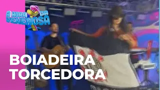 Ana Castela leva paixão pelo timão a show