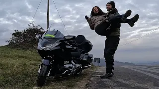A Santo Stefano in moto con la modella di EICMA Jessica