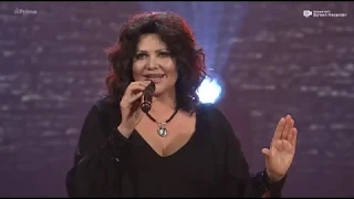 Ilona Csáková - Nechte zvony znít