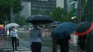 [4K Seoul. Rain Walk] Early morning heavy rain on the way to work, from Euljiro to Myeongdong