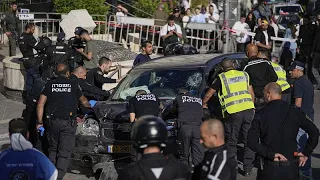 Автомобиль въехал в толпу в Иерусалиме. Пять человек пострадали