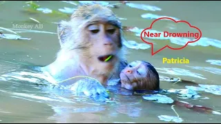 Million Pity! Patricia Near Drowning, Pathy Looks So Careless Her Baby Patricia