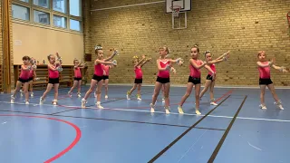 Rytmisk gymnastik. Stockholm Star Academy. Гимнастика девочки 5-6 лет. Группа "Апельсинки".