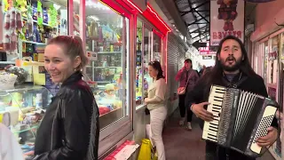 Якось колумбієць прийшов на ринок у Дрогобичі і виконав цю українську пісню - Одна калина
