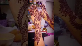 beautiful henna design don't miss time 😱😍#short#viralshorts#ytshorts#heena#heenaart#easymehndi #asmr