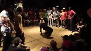 World Bboy Classic 2010 - Qualification Battle - Breakstation/La Familia vs Total Feeling Crew