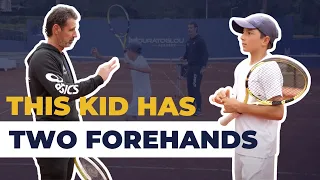 He never hits a backhand! | Teo Davidov