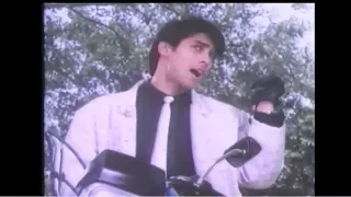 1985: Hero Honda CD100 - Young Salman Khan