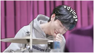 gaon beatboxing to gunil’s weird laugh