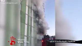 Люди, замотанные в одеяла, выбегали в панике  ПОДРОБНОСТИ пожара в общежитии