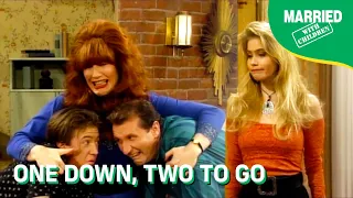 Kelly Leaves Home | Married With Children