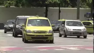 Prefeitura do Rio autoriza táxis convencionais a usarem bandeira 2 em dezembro