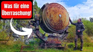 Bunker surprises at the Atlantic Wall 😮! Mini submarine and anti-aircraft searchlight 😱!