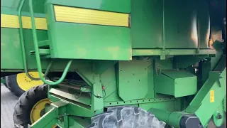 John Deere 2264