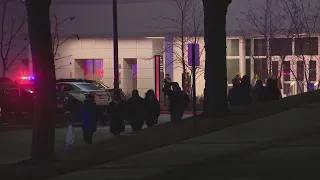 Witnesses discuss Oakbrook Center mall shooting