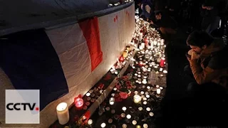 В Париже почтили память погибших в серии атак террористов 13 ноября 2015 года