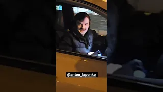 Щербаков обогнал авто, а внутри - Лапенко!