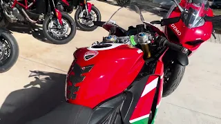 Full Akrapovic Exhaust vs Stock Panigale V2 exhaust! Bayliss Edition!