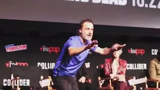 Andrew Lincoln | Rick Grimes Dance Moves at NYCC 2017