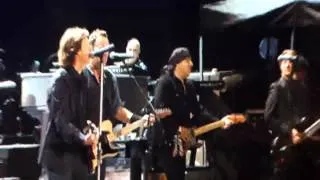 I Saw Her Standing There Bruce Springsteen Hyde Paul Mac Cartney Park London 14 Th Of July 2012