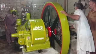 OLd Black Desi Engine Working With Chakki Atta|Kala Engine|Diesel Engine|Hujra Shah Makeem