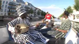 Musikvideo med King Ayisoba Dont forget me