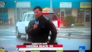 Naked guy on Weather Channel Hurricane Irene report.mp4