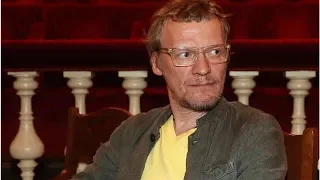 Алексей Серебряков о протесте, травле и фильме «Ван Гоги»