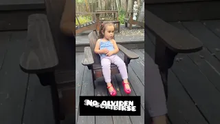 NATTI NATASHA GRABA A SÚ PEQUEÑA HIJA CONVERSANDO CON SUS ABUELITOS