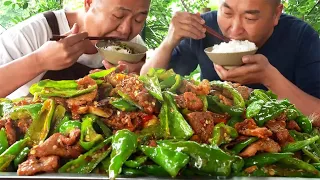 3kg chili, second brother makes ”chili fried meat”