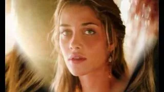 Ana Beatriz Barros