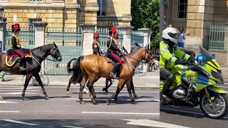 Thousands Surprise as Prestigious King’s Troops March Through London Streets