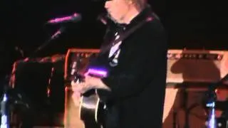 Neil Young - Blowin' in the wind (live@Lucca Summer Festival)