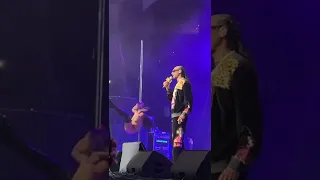 Snoop Dogg performing Gin & Juice with dancers on stage tiktok hiphopdx