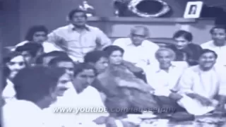 Ustad Salamat Ali Khan sings  Multani Kafi ( Nikhar PTV Live) - sanwal moR muharan