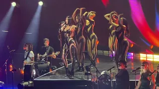 Dua Lipa - Don't Start Now - Future Nostalgia Tour 2022 - Houston, TX