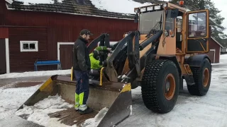 Dåliga bilar, tunga maskiner och skrot!