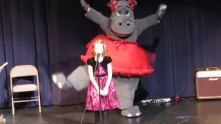 I Want a Hippopotamus for Christmas, Nikki Sings with a Dancing Hippo